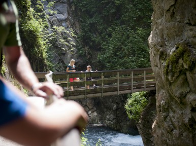 Gola Gilfenklamm Cascate Stanghe Racines